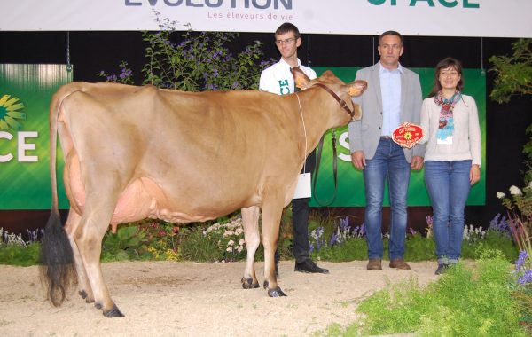 Hulsa (VJ HULS) Championne au SPACE