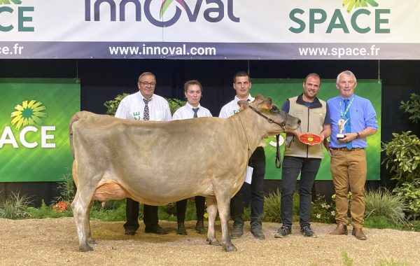 HOTMAIL (DJ Zuma), Championne Suprême au SPACE 2021 !